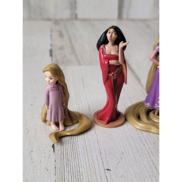 Disney Tangled princess Eugene stepmom toddler princess playset toy figure - Picture 2 of 8